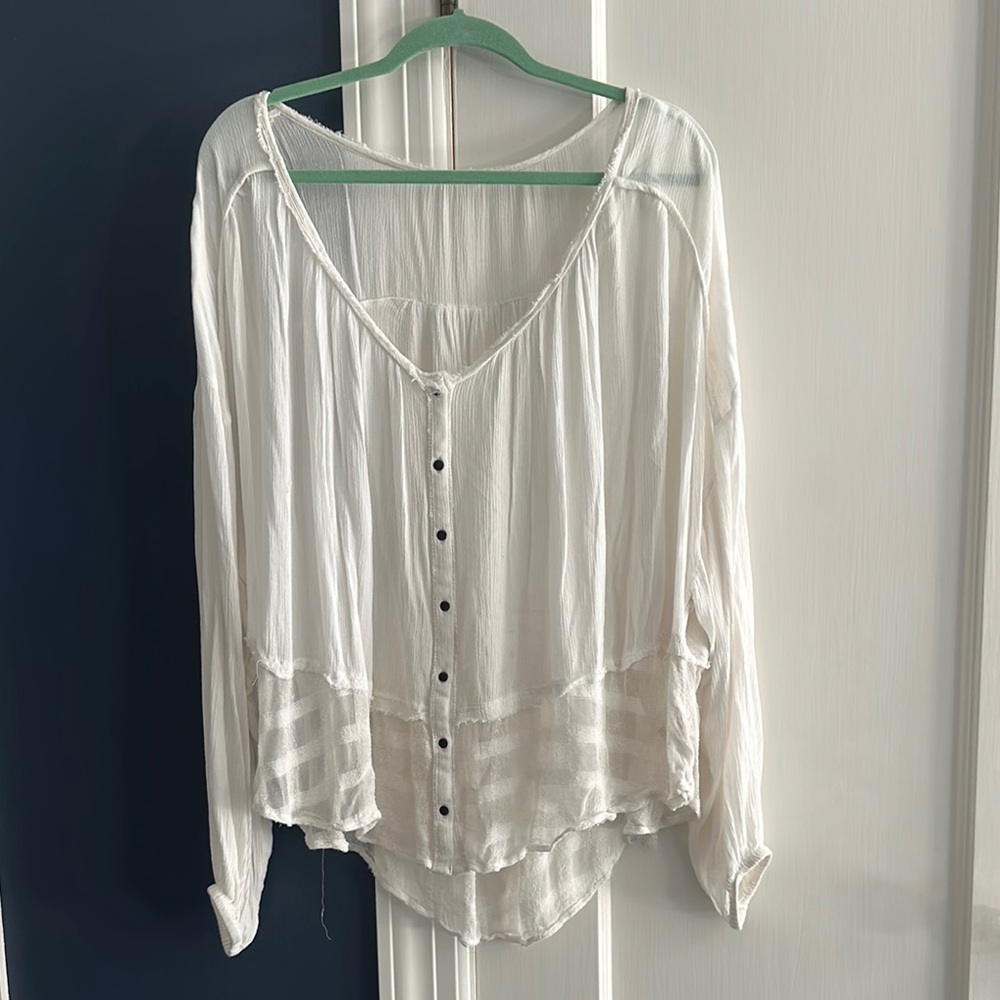 Free People large rayon gauzy flowy Elegant off scoop White Button-Up Top